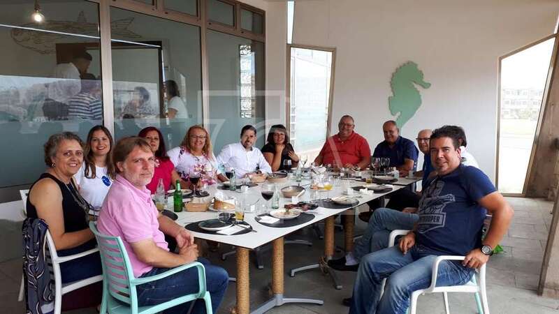 Asistentes al almuerzo (Foto TA)